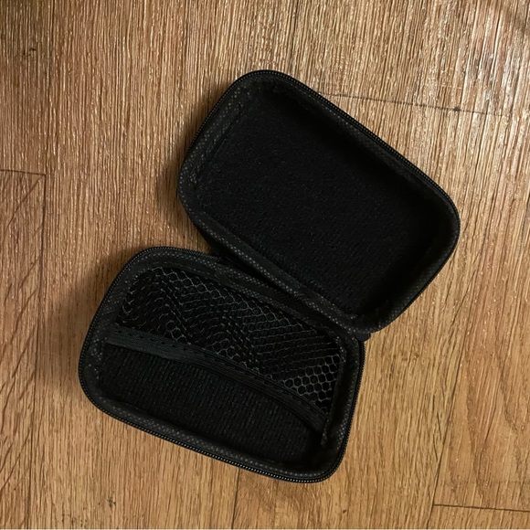 NWOT Zipper Charger Travel Case - Picture 2 of 2